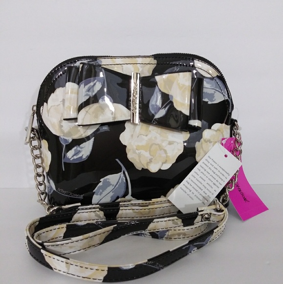 Betsey Johnson Handbags - NWT BETSEY JOHNSON CROSSBODY BAG PURSE